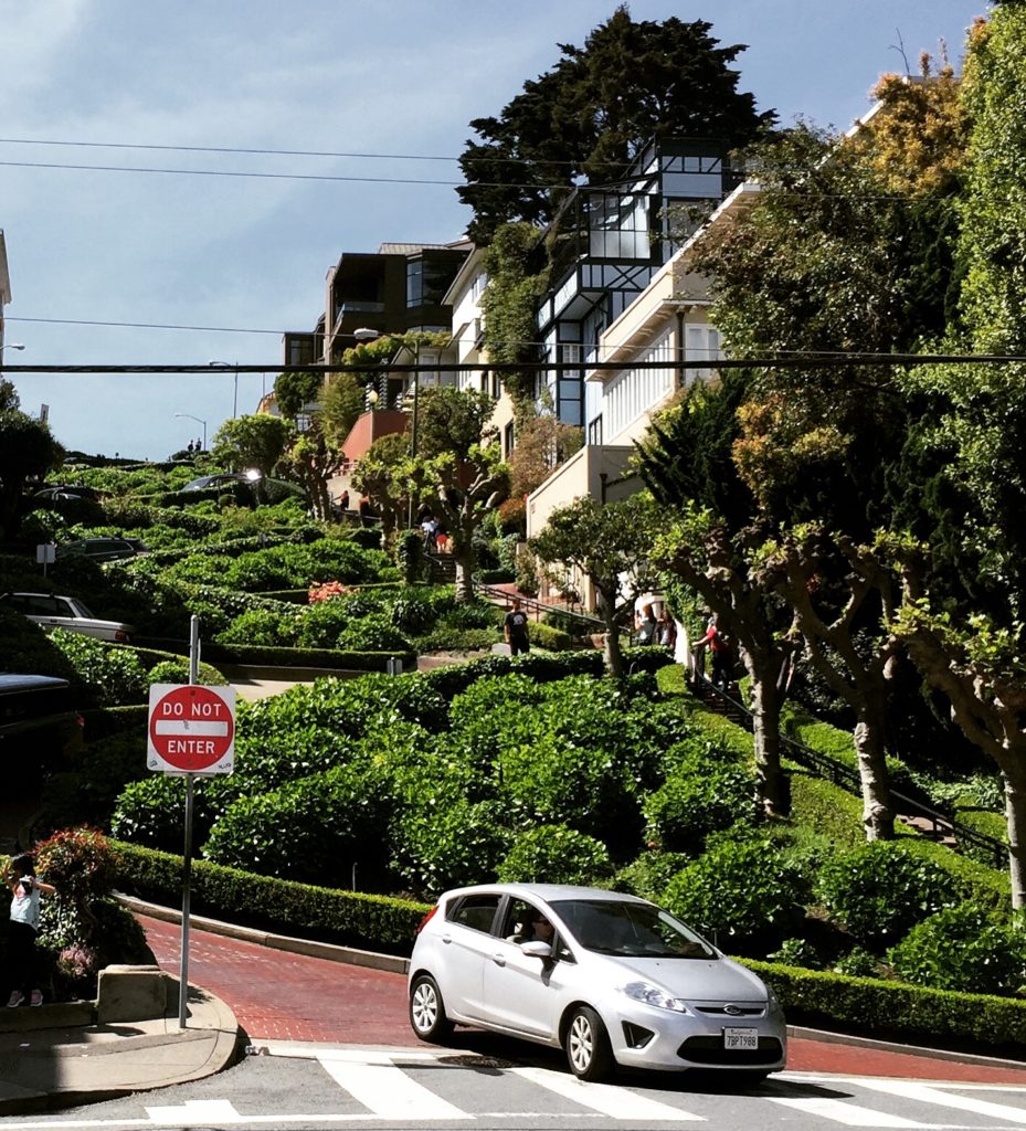 Top things to do in San Francisco Lombard Street crooked street